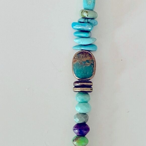 Gorgeous, unique Riverstone semi-precious beaded necklace, 15 inches adjustable. - Picture 4 of 7